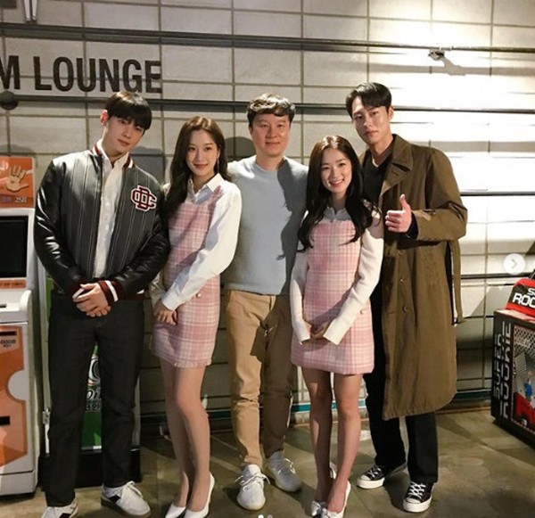 Some day Kim Hye-yoon X Lee Jae-wook, Goddess Kangrim special appearance...Moon Ga-young X Cha Eun-woo and clickActor Kim Hye-yoon has released a special shot of the drama Goddess Kanglim.On the 18th, Kim Hye-yoon posted a picture on his instagram with the phrase Thank you for your good experience, please watch a lot of tvN goddess forests, I will drink some milk when I am a child.In the photo, Kim Hye-yoon made a special appearance and shot on Lee Jae-wook and TVN drama Goddess Kangrim, and then left a photo shoot with Moon Ga-young Cha Eun-woo and Kim Sang-hyup PD who directed the film.In particular, Kim Hye-yoon embraced Moon Ga-young and smiled and added a warm atmosphere.Kim Hye-yoon and Lee Jae-wook made a special appearance in Goddess Kanglim with Kim Sang-hyup PD, who directed MBC drama How to Discover Haru last year.PhotoKim Hye-yoon SNS