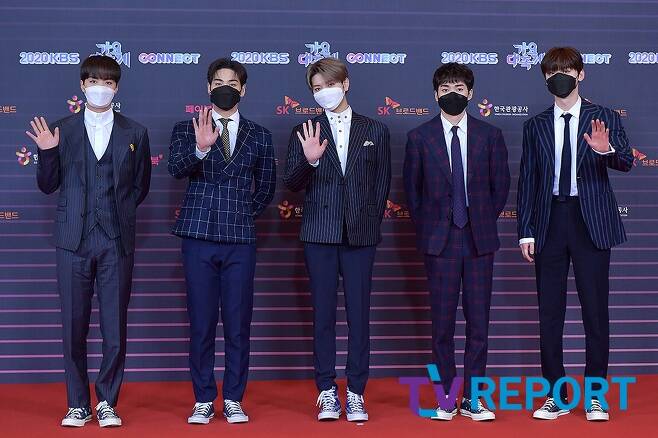 Group NUEST poses at the 2020 KBS Music Festival Photo Show on the afternoon of 18 June.Meanwhile, the 2020 KBS Music Festival will be held on the theme of CONNECT, with Singer Yun-ho, Cha Eun-woo, and actor Shin Ye-eun in charge.The event will be broadcast live on KBS 2TV today (18th) at 8:30 p.m.< Photo By =KBS>