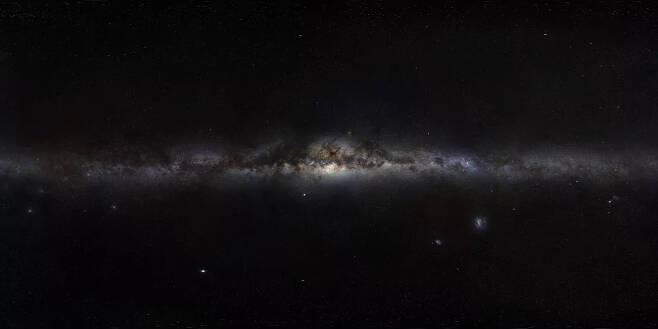 “우리은하엔 과학·기술의 지나친 발전으로 멸망한 외계문명 가득할 것”(사진=우리은하의 모습/ESA)