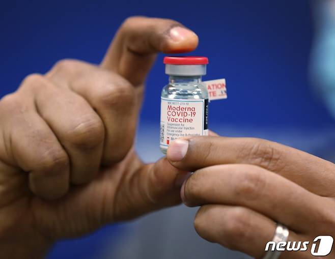 미국 제약사 모더나의 코로나19 백신. © AFP=뉴스1