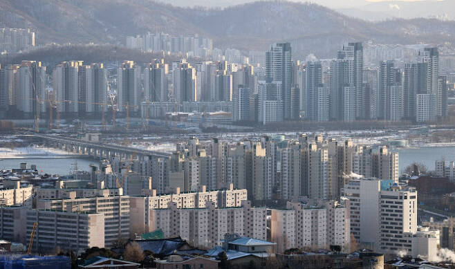 서울 남산에서 바라본 시내 아파트 모습. (사진=연합뉴스)