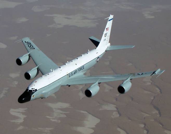 미 공군 RC-135W 정찰기가 비행을 하고 있다. 세계일보 자료사진