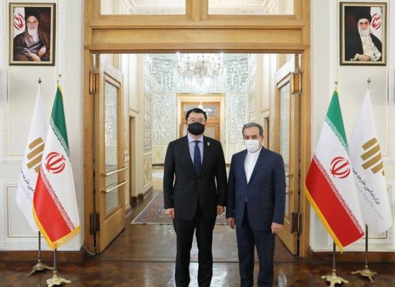 [서울=뉴시스]이란을 방문한 최종건 외교부 1차관이 10일(현지시간) 테헤란에서 압바스 아락치 이란 외무차관과 만났다. (사진 = 이란 외무부 홈페이지 갈무리) /사진=뉴시스