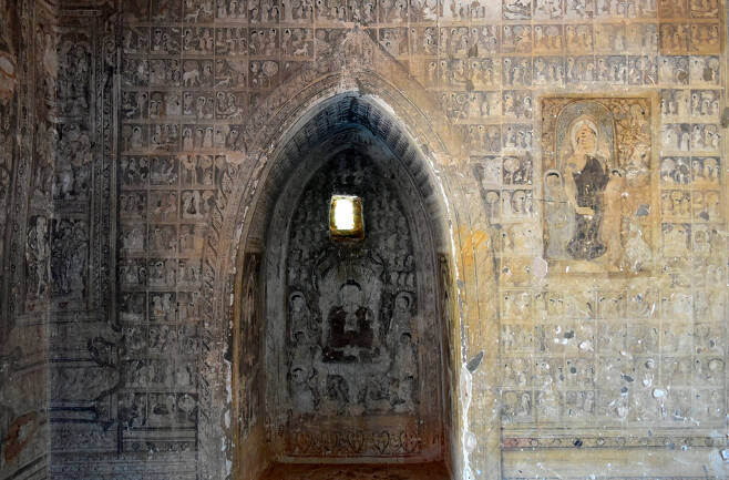 미얀마 파야똔주 사원 보존처리 대상 벽화