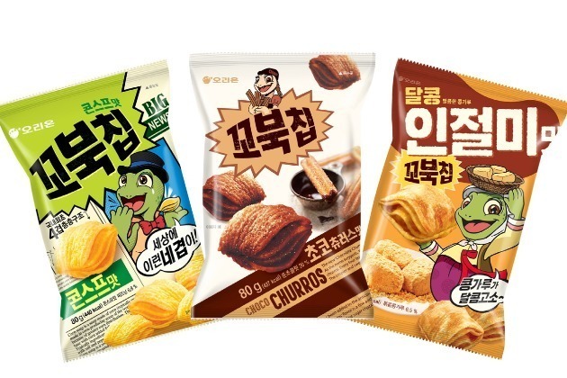 13일 오리온에 따르면 지난해 9월 출시된 '꼬북칩 초코츄러스맛'은 지난 11일 기준 판매량이 1100만봉을 돌파했다. 사진=오리온 제공