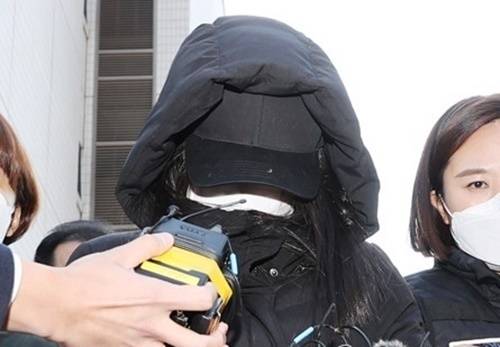 생후 16개월에 사망한 입양아 정인 양의 양어머니 장모씨. 연합뉴스