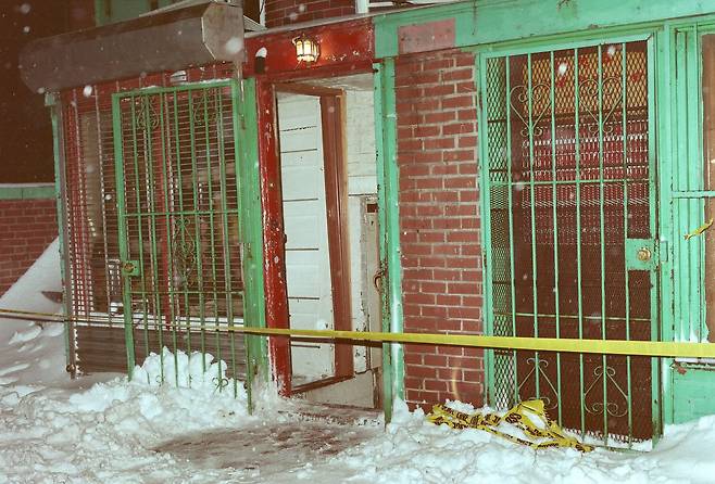 1991년 1월 12일 보스턴 차이나타운 총기난사사건이 벌어진 직후 현장이 폐쇄된 모습. /FBI