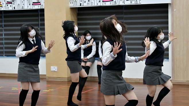 장수군 청소년참여기구의 청소년 댄스동아리 연습 장면. 장수군 제공