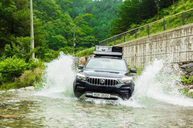 쌍용자동차가 작년 7월 초 출시한 '렉스턴 스포츠 칸 다이내믹에디션'. 렉스턴 스포츠는 픽업트럭 중 유일하게 RV 10위 안에 올랐다. /쌍용차