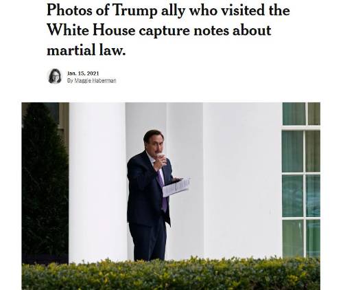 '필요시 계엄령' 문구가 적힌 서류를 들고 백악관을 나서고 있는 기업인 마이크 린델. 뉴욕타임스 홈페이지 캡처