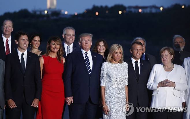 2019년 8월 프랑스 비아리츠에서 열린 G7 정상회의에서 기념촬영을 하는 정상들 [EPA=연합뉴스 자료사진]