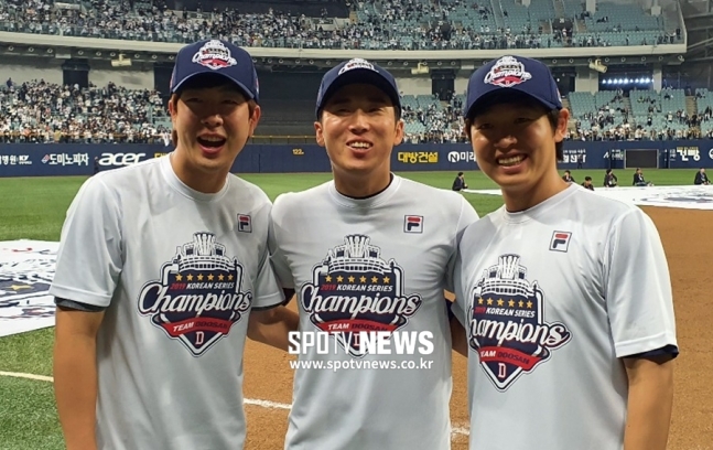 ▲ 2019년 통합 우승 당시 박건우, 허경민, 정수빈(왼쪽부터) ⓒ 두산 베어스
