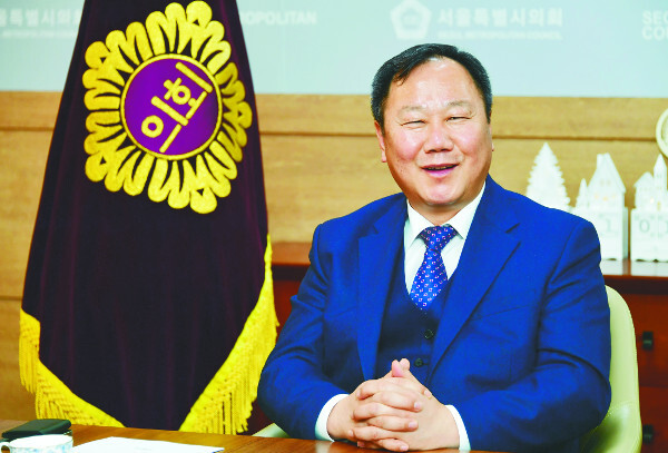 김인호 서울시의회의장은 “신축년 목표는 서울의 사회안전망 강화”라고 강조했다.
