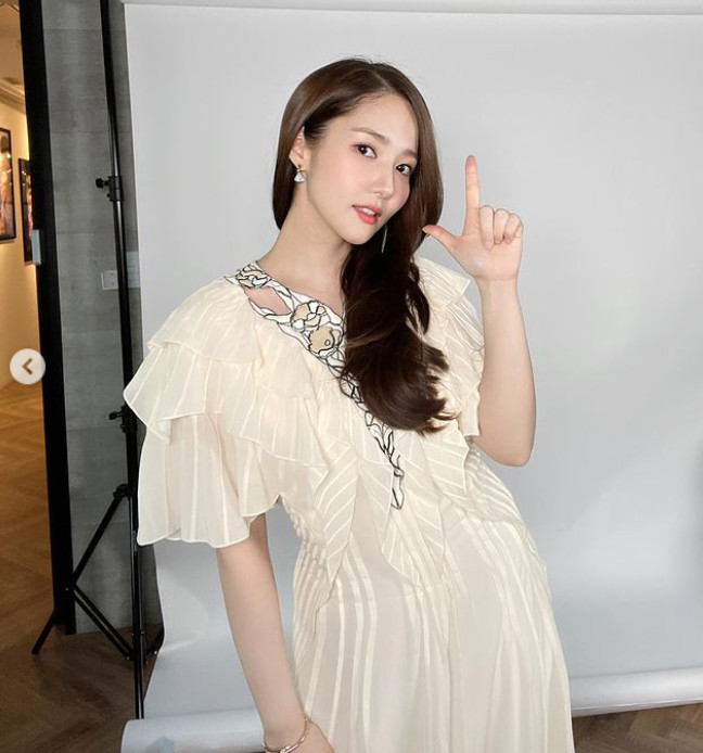 Actor Park Min-young showed off her angelic sheer beauty.Park Min-young posted several photos on Instagram on January 19 with an article entitled The Beginner is Your Last Season.Park Min-young in the photo is wearing a white one piece with an impressive frill design and taking various poses.Wearing a white One Piece, Park Min-youngs immaculate skin and neat charm are even more prominent.On the other hand, Park Min-young will appear on Netflix web entertainment You are the perpetrator! Season 3 which will be opened on the 22nd.