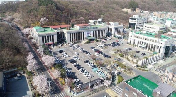 김포시(시장 정하영)의 공공시설이 20일부터 제한적으로 운영을 재개한다. / 사진제공=김포시