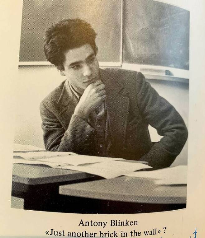 토니 블링컨 미 국무장관이 파리의 이중언어학교인 EJM을 졸업하던 1980년 학교 앨범에 실린 모습/파이낸셜타임스