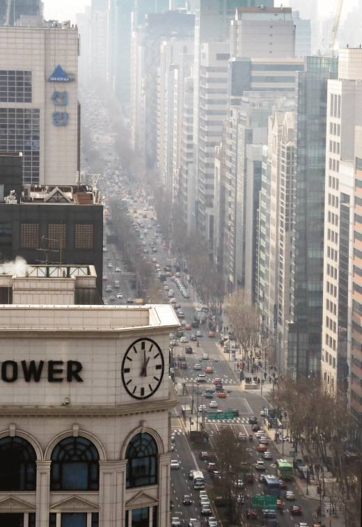 경기도는 최근 국토부와 행정안전부에 비주거용 부동산 가격공시제도의 개선안의 시행을 건의했다. 서울시도 지난해 비주거용 부동산 가격공시제도를 도입해야 한다고 정부에 건의한 바 있다. /사진=뉴스1