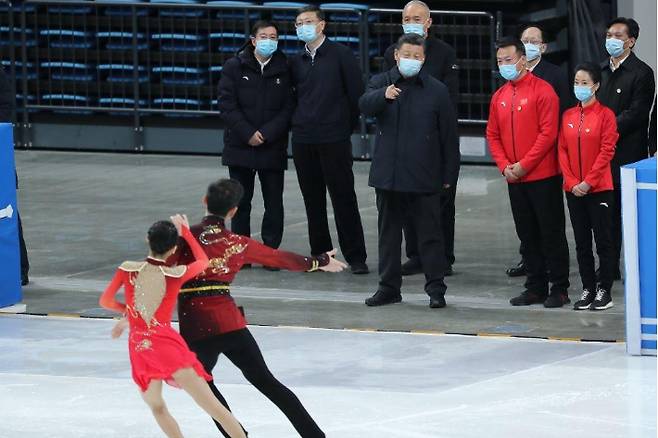 베이징 동계올림픽 경기장 시찰하는 시진핑. 연합뉴스