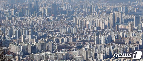 서울 시내 아파트 단지의 모습. 뉴스1