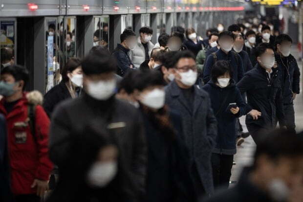 퇴근길 서울 지하철 3호선 일부 열차에 결함이 생겨 시민들이 불편을 겪었다. 사진은 기사와 무관함. /사진=뉴스1