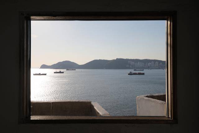 영화 '변호인' 촬영지 액자 포토존은 줄을 서서 기다려야할 정도로 인기다. ⓒ박준규