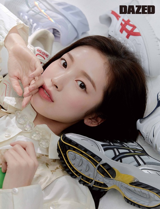 Group OH MY GIRL Arin pictorial has been unveiled.Magazine Days of Future Passed recently conducted a photo with OH MY GIRL Arin.In this photoreal, Arin has not only made his own transparent and clear charm, but also a cool and chic mood that he has not seen anywhere.Arin, who has been in a vacancy for a year since last years OH MY GIRL Sleeping, revealed his current situation through an interview after the pictorial.Ive been taking Acting lessons these days, and Ive started Pilates, and I cook, he said. As a singer, I think Im getting bigger and bigger about Acting.I want to show you more of the various aspects. In a hope that it will be done in 2021, he said, I hope that the fans will have more time with our Miracle, even by the end of the year.This spring, Arins more detailed picture and interview with the new season first can be found on the Days of Future Passed, homepage, Instagram, YouTube, etc.