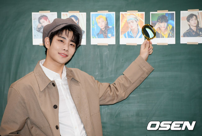 On the afternoon of the afternoon, a photo time event was held before the recording of TBS Fact Insta at TBS Open Studio in Sangam-dong, Mapo-gu, Seoul.MC Astro MJ (MJ) poses.