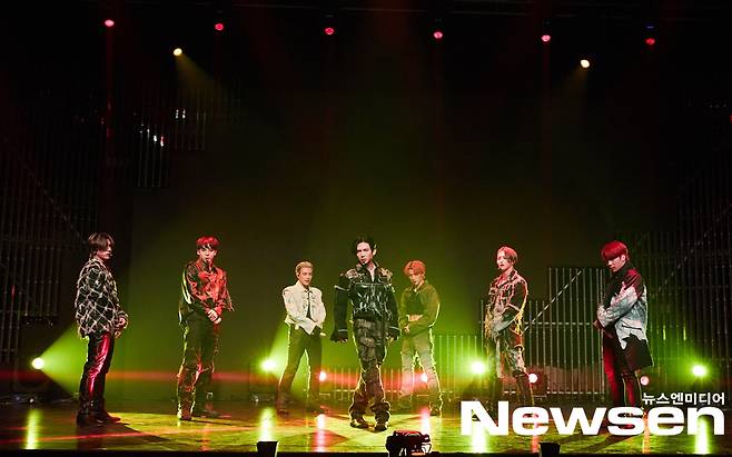 The Atez Mini 6th album, Zero: Pepper Part 2 (ZERO: FEVER part.2), was released on March 2nd in the afternoon of Covid19, and was held online.Atez (Hongjung, Sunghwa, Yunho, Yeosang, Mountain, Wooyoung, Jongho) is showing the show Case Stage on this day.Photos
