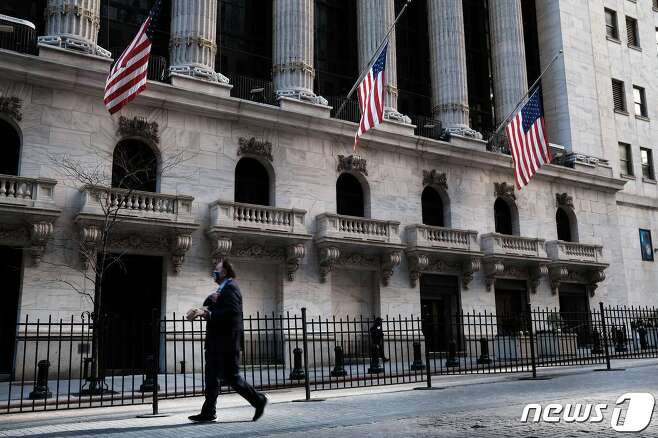 미국 뉴욕증권거래소(NYSE) 앞© AFP=뉴스1