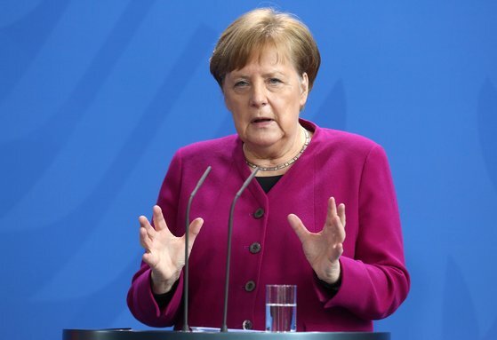 앙겔라 메르켈 독일 총리는 지난해 코로나19 사태에서 돋보이는 리더십으로 위기를 넘겼다는 평가를 받았다. [EPA=연합뉴스]