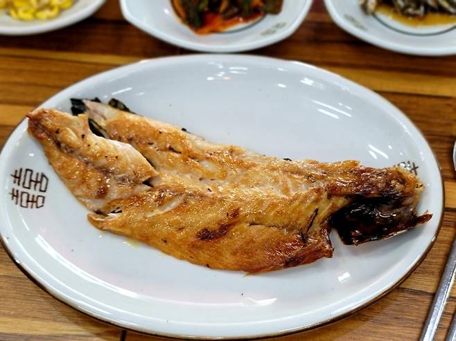 네거리식당 고등어구이