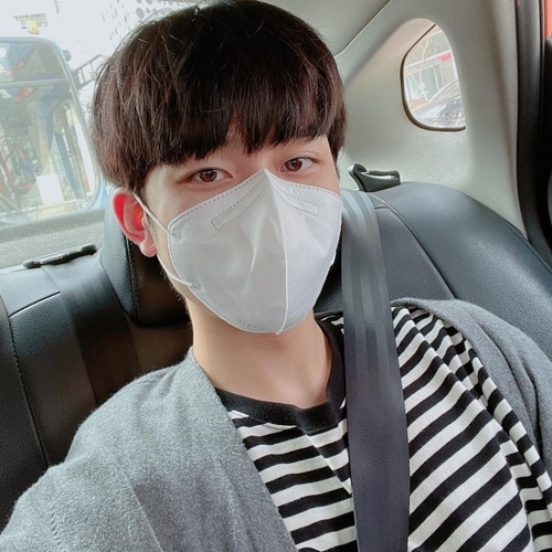 Yu Seon Ho has delivered a warm and recent situation.Yu Seon Ho posted a picture on the official SNS channel on the 18th with an article entitled Im Going to Eat.Yu Seon Ho in the public photo shows a selfie in a vehicle wearing a striped The.Fans who saw this showed a hot reaction such as eat a lot and our chick and cute.On the other hand, Yu Seon Ho confirmed his appearance in the JTBC drama Undercover, which is scheduled to air in the first half of this year, and announced his active activities.