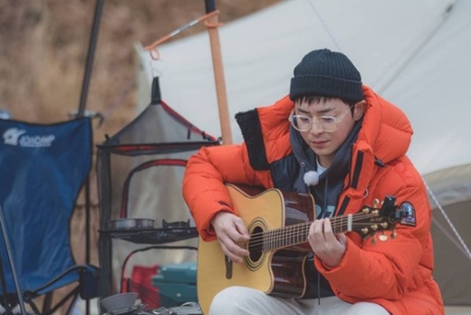 Actor Jo Jung-suk showed off his guitar skills.Space Jam Entertainment, a subsidiary company, said on the 1st day of Instagram, Its a terrible #Sunday. The second day of Camping is bright!Please raise your head with a grasshopper. Jo Jung-suk in the picture is playing guitar in a stable posture; Jo Jung-suk dreamed of a classical guitarist as a child.Jo Jung-suks Spicy Camping Life will be released every Thursday at 9 pm on Channel Twelve Night.Jo Jung-suk married singer Spider in 2018 and won the title last August.He won five awards at various awards ceremony with TVN Spicy Doctor Life OST Aroha.He has confirmed his appearance in director Choo Chang-mins new film, The Country of Happiness (Gase), and will also appear in Season 2 of Sage Doctor Life.