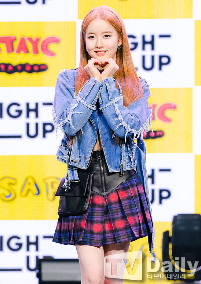 Showcase, which commemorates the release of the second single STAYC (STAYDOM), was conducted online on the afternoon of the 8th.The showcase was attended by STAYC (Sumin, Shi-eun, Aisa, Se-eun, Yun and Jaei).Photo: High-Up Enter