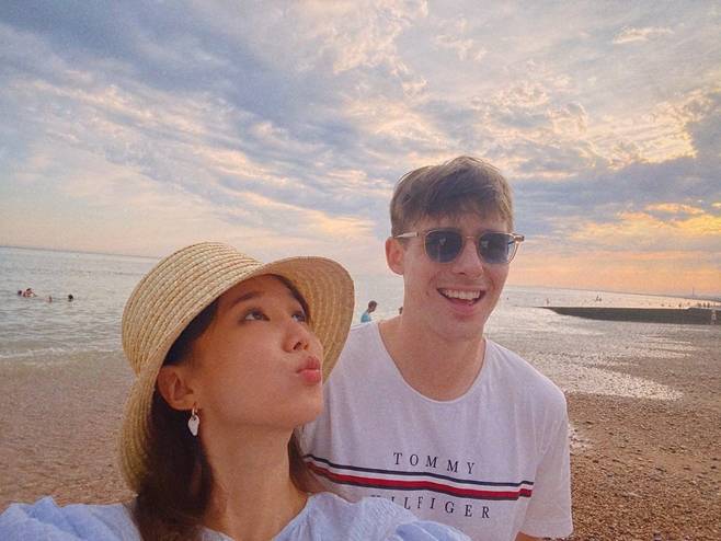 국가비, 조쉬, 영국남자