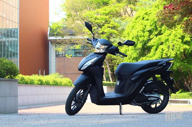 110cc 스쿠터+스마트키+아이들링 스톱=224만원, 이 가격 실화냐? 실화다!