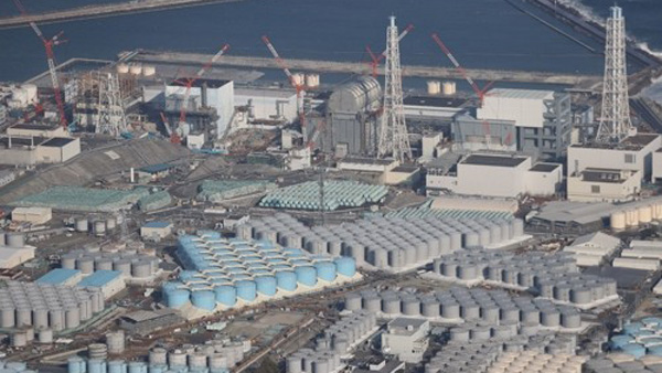 [사진 제공: 연합뉴스] '해양 방류' 결정된 일본 후쿠시마 원전 오염수 담은 탱크