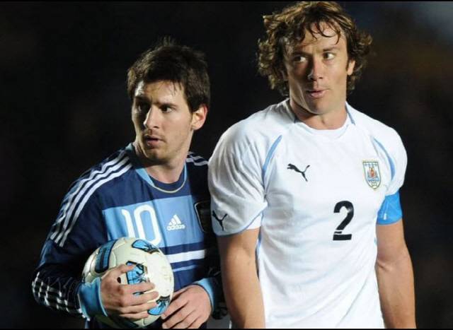 ◇리오넬 메시X디에고 루가노. AFP연합뉴스