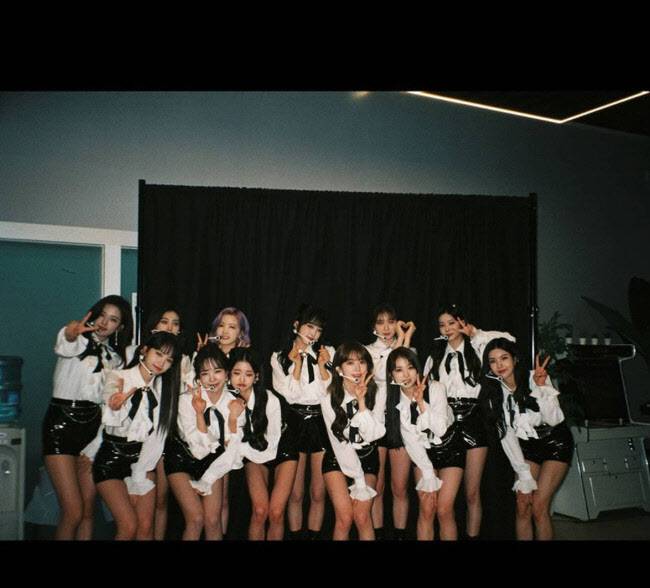 (사진=아이즈원 공식 SNS)