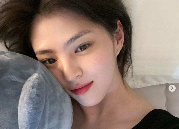 Actor Han So Hee captivated Eye-catching with a recent, pure-hearted situation.Han So Hee posted two photos on his Instagram on the 3rd with an article called Hehe and released the current situation.In the photo, Han So Hee is lying on the bed and staring at the camera with his face leaning on the doll.Han So Hees charm, which boasts both pure and fatal beauty and shows off her beauty season, captures Eye-catching even though she is natural.The netizens responded that they were tearful beautiful, Goddess Kangrim and Thanks to the moon sickness.Meanwhile, Han So Hee will meet fans through JTBC Drama I Know and Netflix Drama My Name.