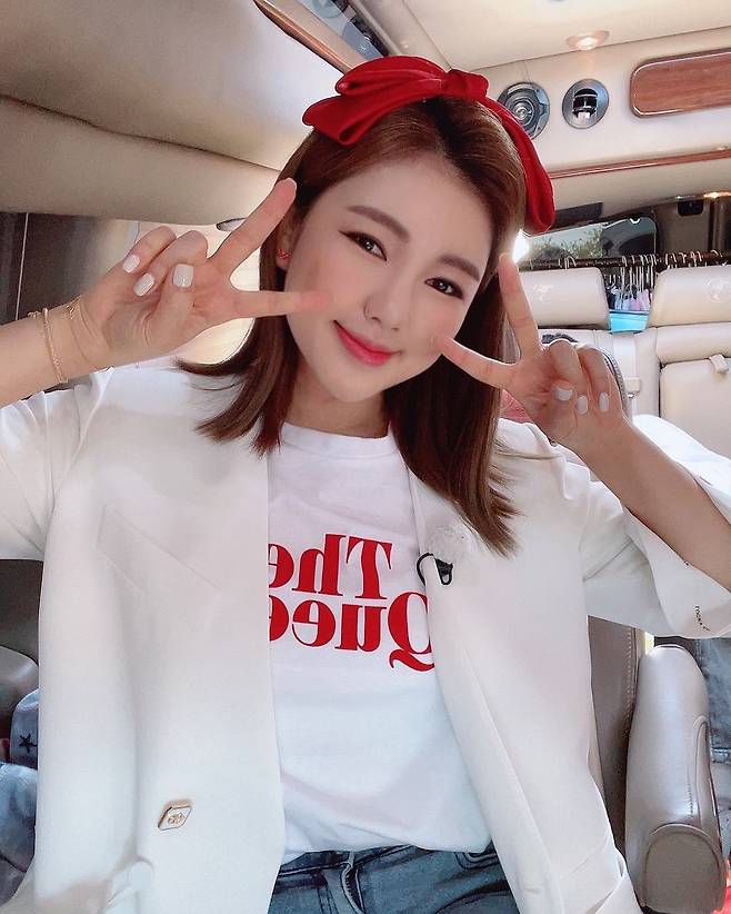 On the 3rd, Song Ga-in posted a picture on the Instagram with an article entitled Happy Shooting for a long time.Song Ga-in in the public photo is dressed in a white T-shirt and jeans. Song Ga-in, who has recently achieved 44kg weight on a diet, collects a lighter jaw line and a slimmer body.In particular, Song Ga-in is a red large ribbon overhead, and it has completely digested the cuteness and collected the Sight.Meanwhile, Song Ga-in will hold a solo concert for the national tour this fall.