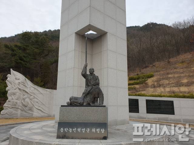 ▲충북 보은군에 위치한 동학농민혁명군위령탑 . ⓒ프레시안(박근주)