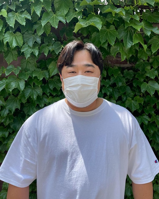 The comedian kang jae-jun told the recent situation in Diet.Kang jae-jun wrote on the Instagram on the 14th, I am walking in Yeonhee-dong, a shooting spot for the whole day. He added a hashtag called 134 days to rest and exercise from January 1.In the photo posted with the article, kang jae-jun stood in front of the camera wearing a white T-shirt, especially with his unknowingly slender body and warm atmosphere.Meanwhile, kang jae-jun married comedian Lee Eunhyeong in 2017; the couple are currently appearing on the comprehensive programming channel JTBC I Cant Be No 1.