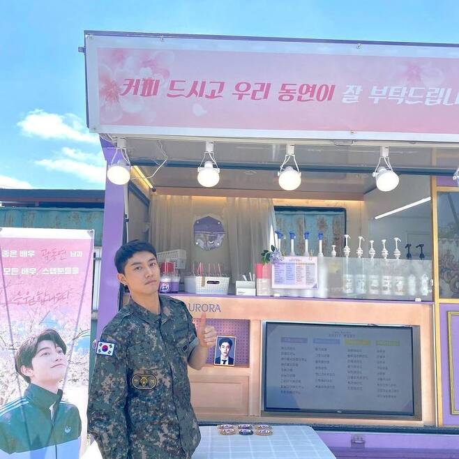 Actor Kwak Dong-yeon has unveiled the films 6/45 shooting scene.Kwak Dong-yeon wrote on his Instagram account on May 18, I will shoot with heartbreak loyalty!In the photo, there is a Kwak Dong-yeon wearing a military uniform on the film 6/45.Kwak Dong-yeon, who is particularly short-cut and boasts visuals like incumbent Soldiers, caught the eye.In response, the Kwak Dong-yeon Fan club added the phrase Lets have coffee and our Dong-yeon will be good to you and gave support to Kwak Dong-yeon.Meanwhile, Kwak Dong-yeon appeared on TVN Drama Vincenzo which ended on May 2.