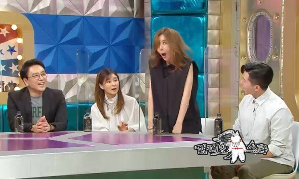 MBC Radio Star (planned by Kang Young-sun / directed by Kang Sung-ah), a high-quality talk show scheduled to air on the 19th, is an art with four all-around cat artists Kim Seung-woo, Ye Ji-won, Kim Wan-sun and Brian, who are equipped with versatile abilities and artistic senses!Art! is featured.Kim Wan-sun, who made his debut with Tonight in 1986, is an original dancing queen called Madonna of Korea, followed by Pierro laughs at us, Dance in rhythm, Most ball.As intense facial expressions and unconventional stage manners, I always drove the topic with the fashion sense that preceded the times.Kim Wan-sun reveals the story of the era ahead of the era with an extraordinary fashion sense, saying, I am the aid of the ripped jeans.Above all, Kim Wan-sun will take his eyes off his own reasons for showing his extraordinary fashion such as ripped jeans and skirts.Kim Wan-suns problematic stage, which has remained as a Legend until 30 years later, along with Kim Wan-suns memories talk, will be released.It is the back door that Fashion sense and performance have impressed both the scene.Kim Wan-sun is on stage with a blue jacket and a torn skirt like a Legend stage as if it were timeless.Kim Wan-sun also tells an episode of Dance Team, which kept his back in his prime.Kim Wan-sun reveals a list of celebrities from Kim Wan-sun Dance Team, including Lee Joo-no and Kim Eun-hee, and picks the best dancers among them.In addition to singer activities, entertainers, actors, and gold-handed interior designers.Kim Wan-sun, who boasts a rich talent in various fields, reveals a cute acting vice by referring to his performances in various sitcoms in the past.He then Confessions that he has his acting teacher at the recording site, making the eyes of Radio Star 4MCs wide open.Kim Wan-sun is the back door of the act teachers trademark personal period and devastated the scene.In addition, Kim Wan-sun boasts brain with beauty during the years.Kim Wan-sun said, I received a health checkup, and the doctor was surprised that there was a person with such a clean brain.The show aired at 10:30 p.m. on the 19th.