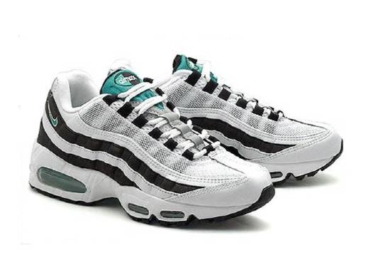 출처: 에어맥스 95 에메랄드, 나이키