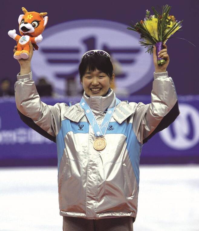 출처: 사진=변 담당관이 쇼트트랙 국가대표로 활동했을 당시의 모습, 2007년 주욱 장춘동계아시안게임 쇼트트랙 여자 500m 경기에서 동메달을 땄다, C영상미디어