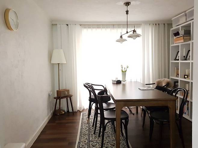 출처: <장판><식탁><러그> 등 제품정보 모아보기(▲이미지클릭)