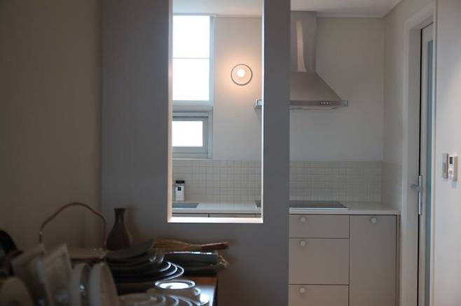 출처: 오늘의집 온라인 집들이 보러가기 (▲ 이미지 클릭)