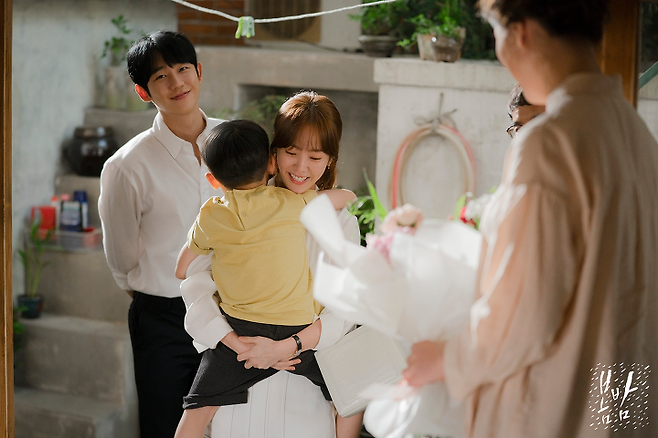 출처: MBC <봄밤> 스틸 컷